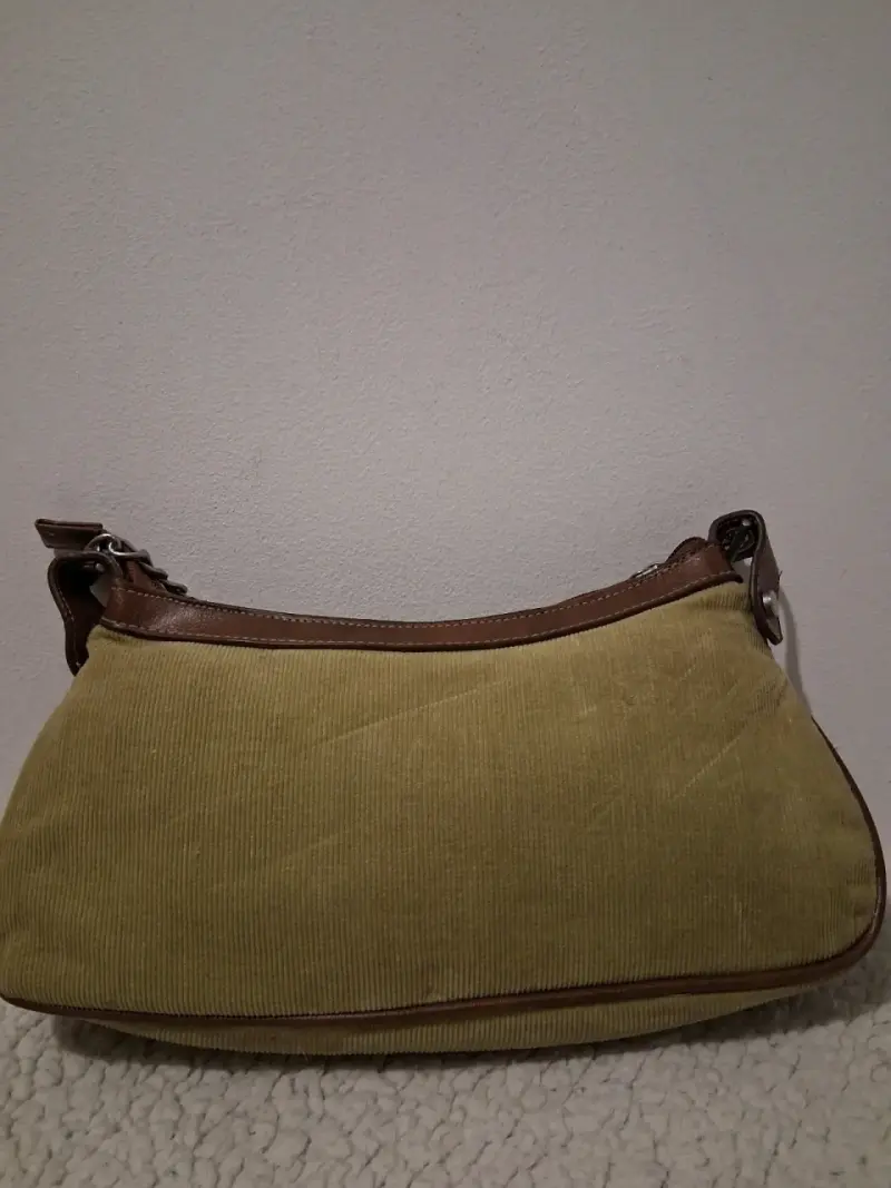 Cartera Alaniz verde con detalles en cuero - 4