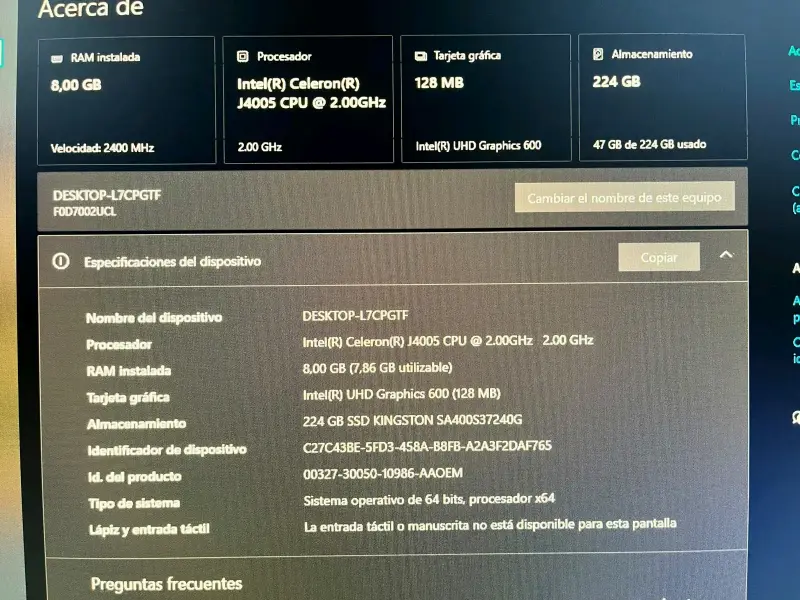 Computador All-in-One Lenovo 21.5 pulgadas - 3