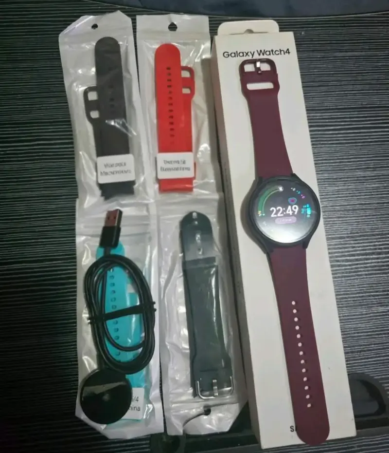 Smartwatch Samsung Galaxy Watch4 con correas adicionales