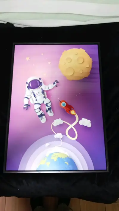 Cuadro Decorativo Espacial con Astronauta y Cohete - miniatura 1