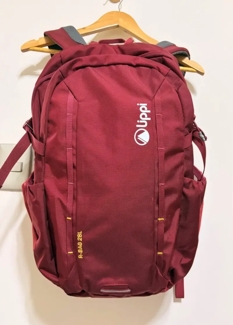 Mochila roja Vippi con múltiples compartimentos - 2