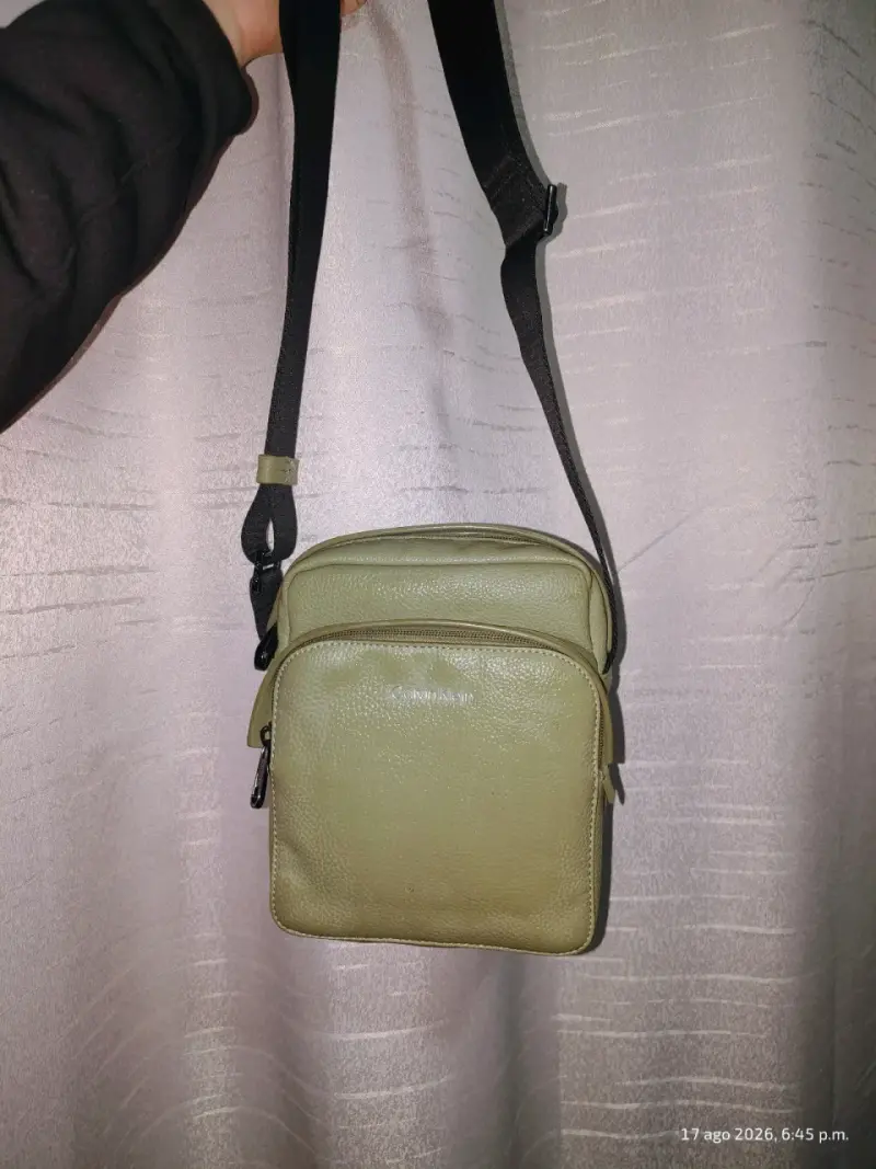 Bandolera de cuero Calvin Klein verde oliva - 1