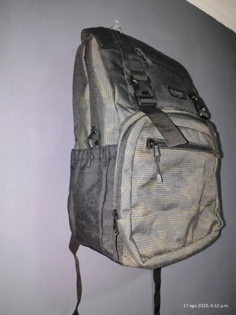 Mochila Xtrem Kent 35L para Laptop 16" - 2