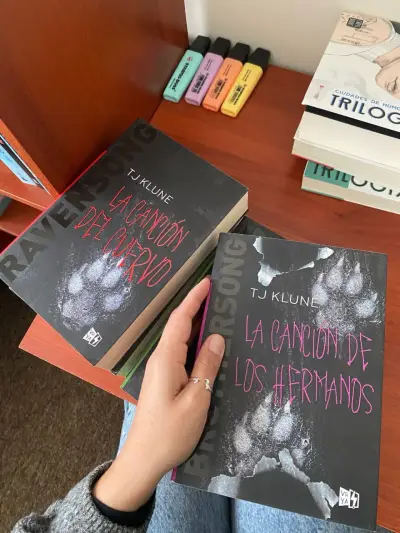 Colección de libros 'La Canción' de TJ Klune - miniatura 5