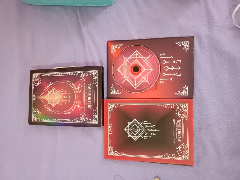 Álbum Dreamcatcher con diseño místico - 2
