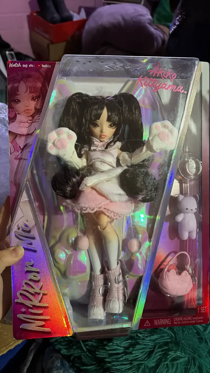 Mirror mi Akiko Kittyama