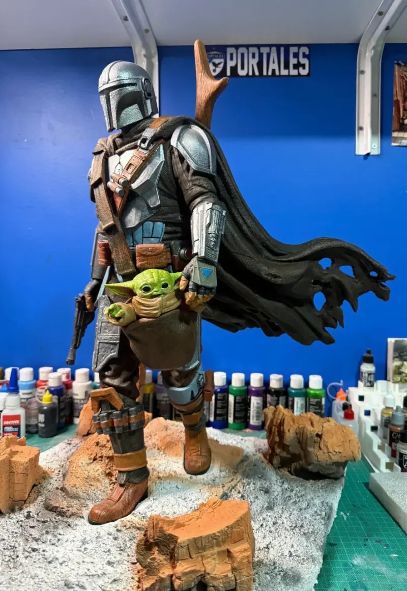 Figura de resina del Mandalorian y Grogu - 1