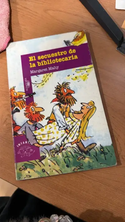 'El secuestro de la bibliotecaria' d - miniatura 1