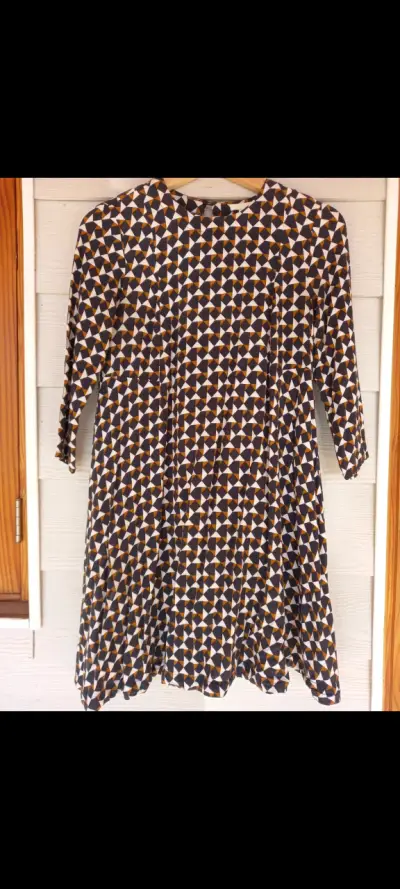 Vestido geométrico de manga larga para mujer - miniatura 3