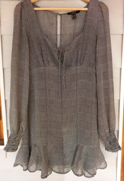 Vestido Forever 21 a cuadros con volantes - miniatura 1