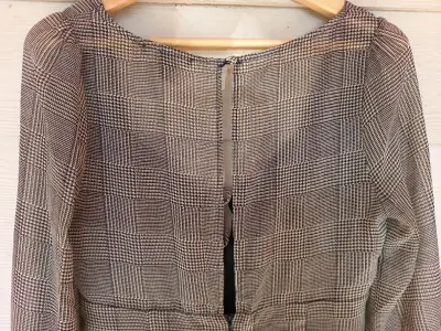 Vestido Forever 21 a cuadros con volantes - miniatura 5