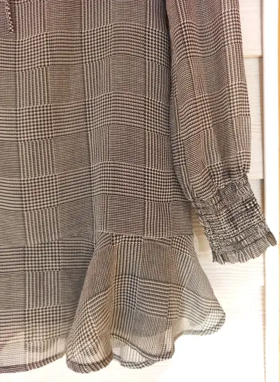 Vestido Forever 21 a cuadros con volantes - miniatura 6