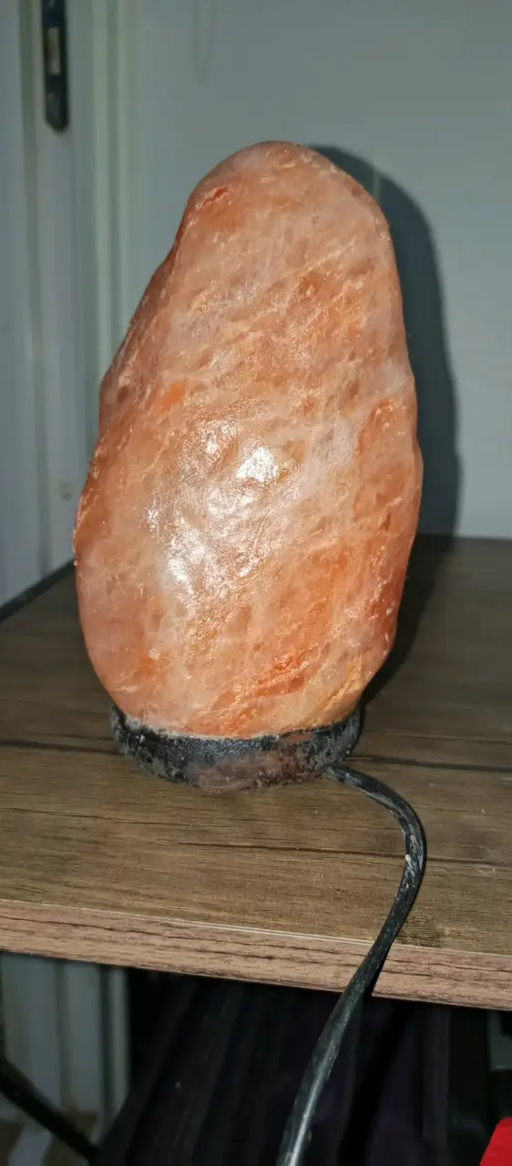 Lámpara de sal del Himalaya con base de madera - 1