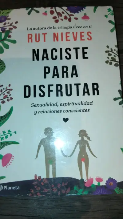 Libro 'Naciste Para Disfrutar' de Rut Nieves - miniatura 2