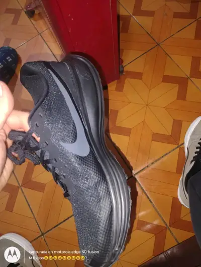 Zapatillas deportivas negras Nike - miniatura 2