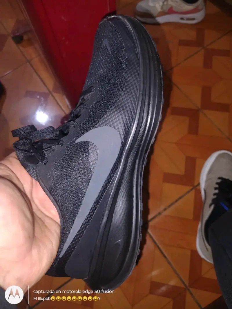Zapatillas deportivas negras Nike - 3