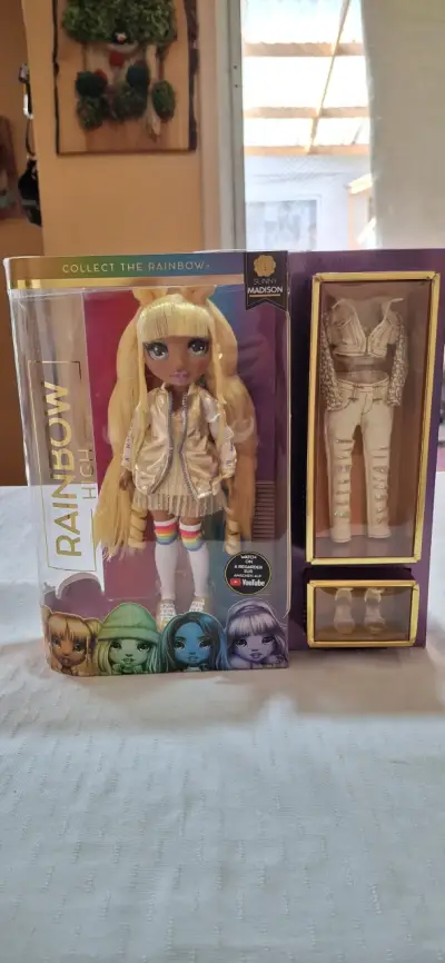 Muñeca Rainbow High Sunny Madison 1 Edición - miniatura 2