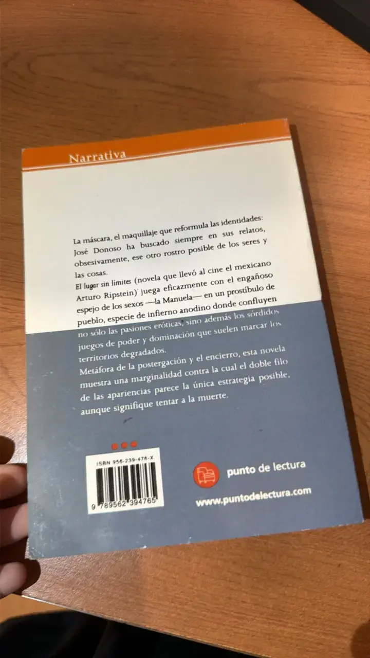 Libro 'El lugar sin límites' de José Donoso - 2