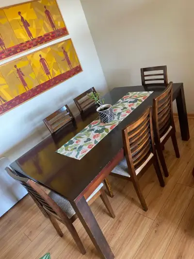 Juego de comedor de madera con 6 sillas - miniatura 4