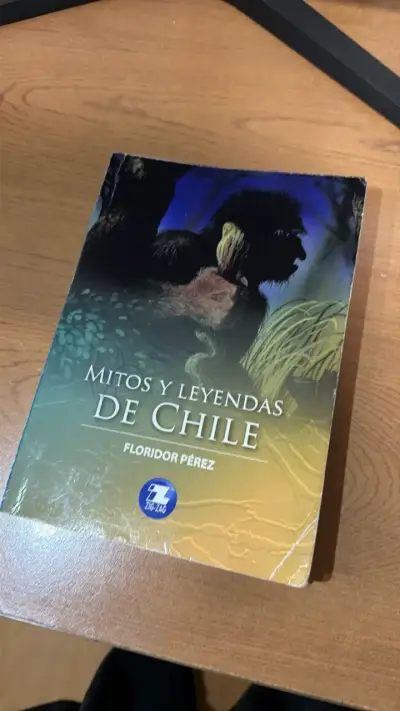 Libro Mitos y Leyendas de Chile de Floridor Pérez - miniatura 1
