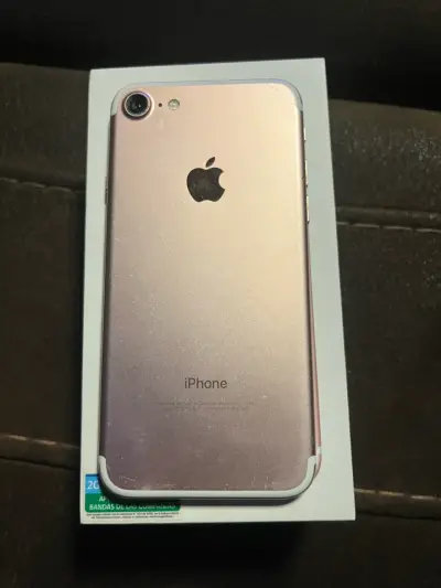 iPhone 7 Rosa Dorado en Buen Estado - miniatura 2