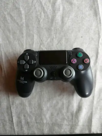 Consola PS4 con juegos y accesorios - miniatura 2