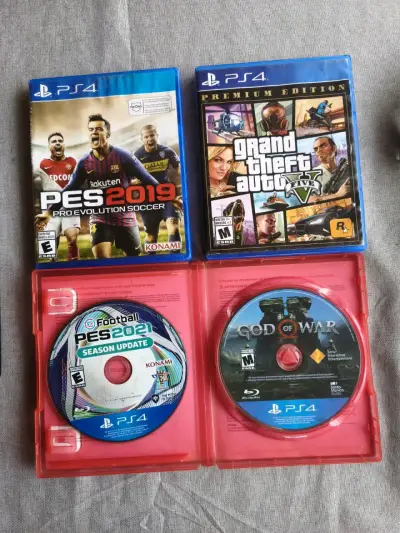Consola PS4 con juegos y accesorios - miniatura 3