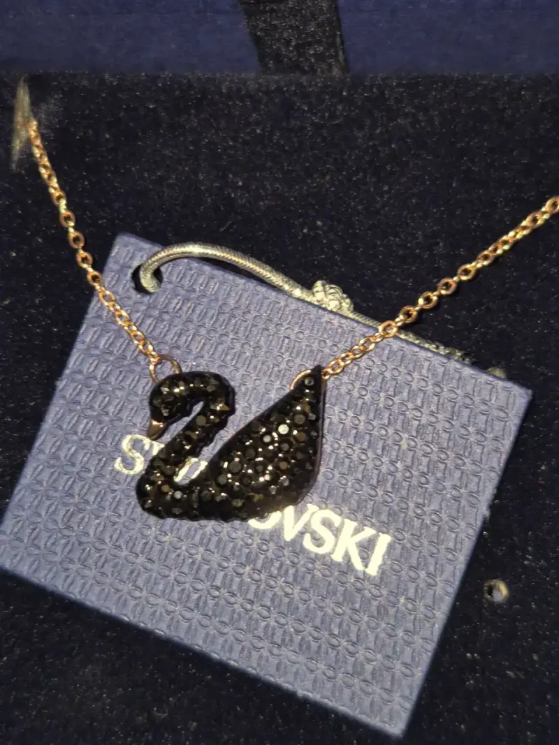 Collar Swarovski Cisne Negro con Cristales - 2