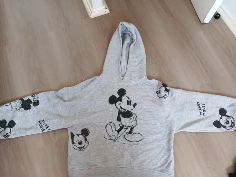 Polerón gris con capucha de Mickey Mouse - 1