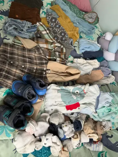 Lote de ropa bebé 12m - miniatura 5