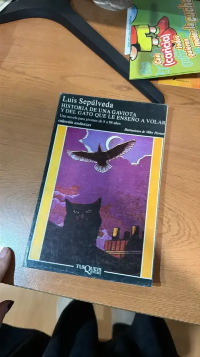 'Historia de una Gaviota y del Gato que le En - miniatura 1