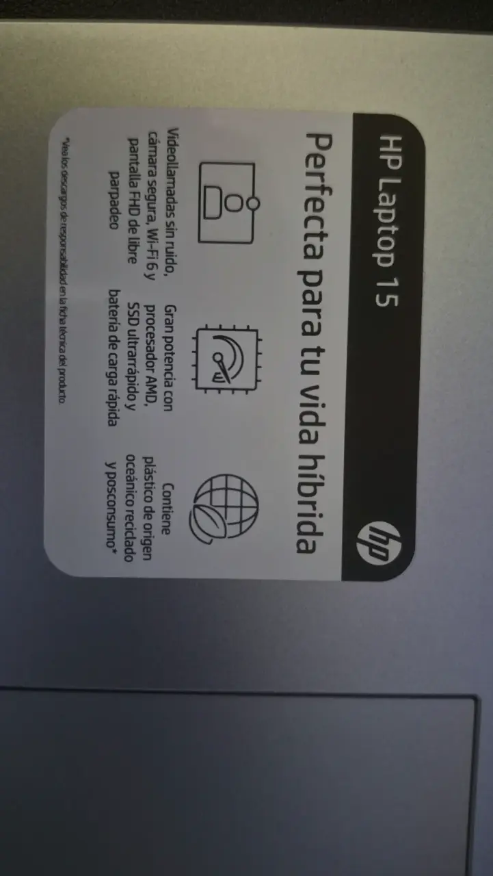 Laptop HP 15 con AMD Ryzen 7 - 4