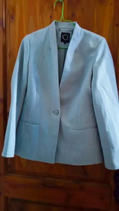 Blazer gris claro para mujer IO Talla S - miniatura 2