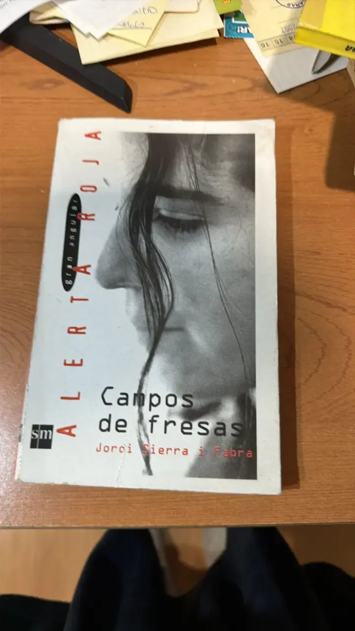 Libro 'Campos de Fresas' de Jordi Sierra i Fabra - 1
