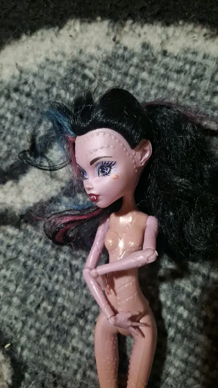 Muñeca Monster High sin ropa - 3