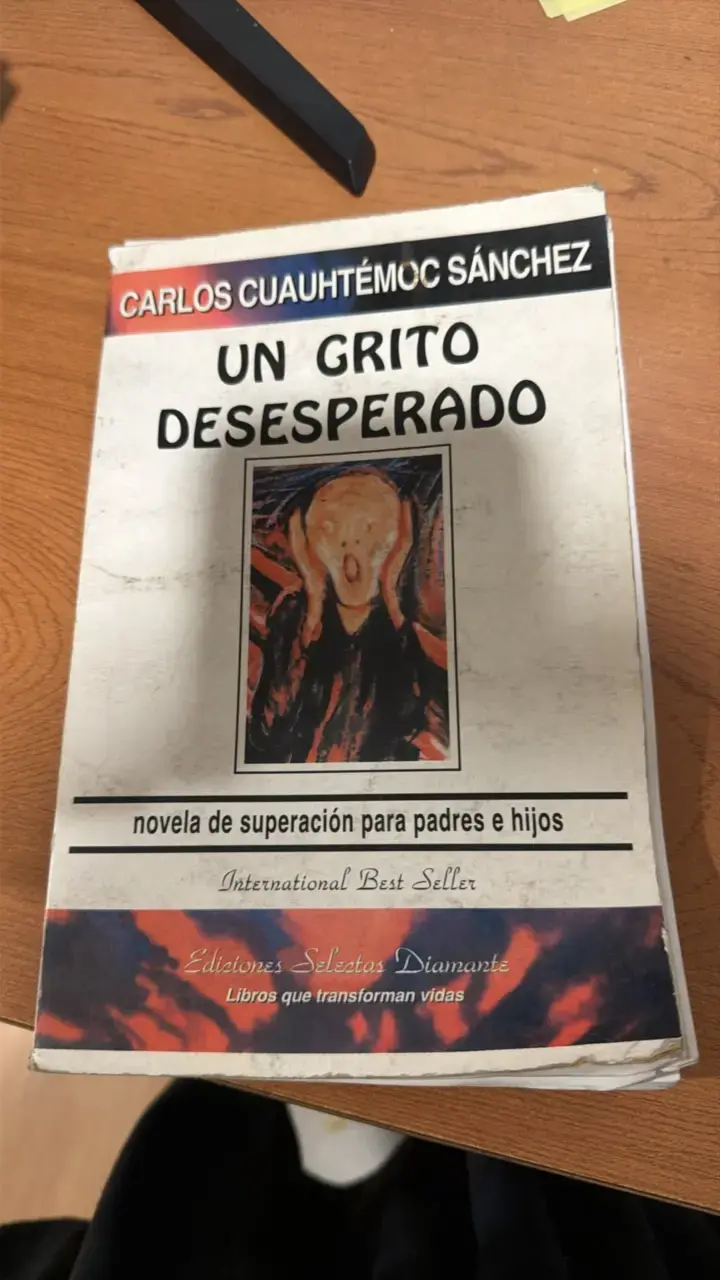 'Un Grito Desesperado' de Carlos Cuauhtémoc S - 1