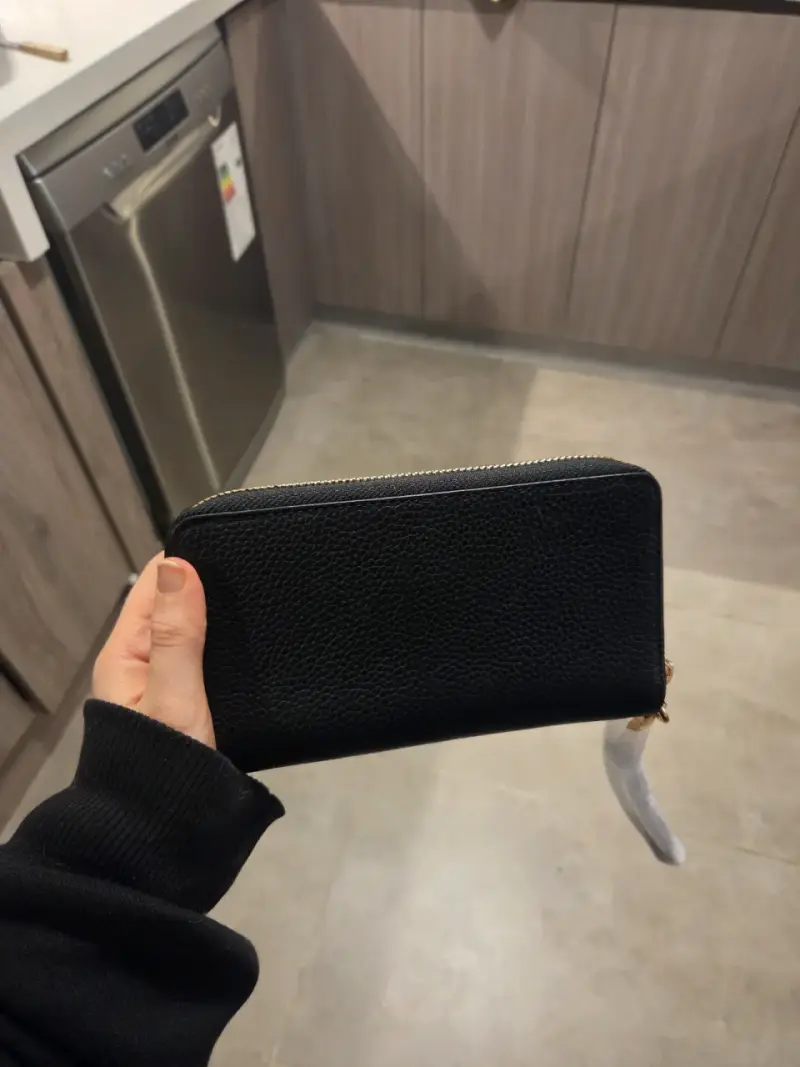 Billetera Michael Kors negra de cuero - 2