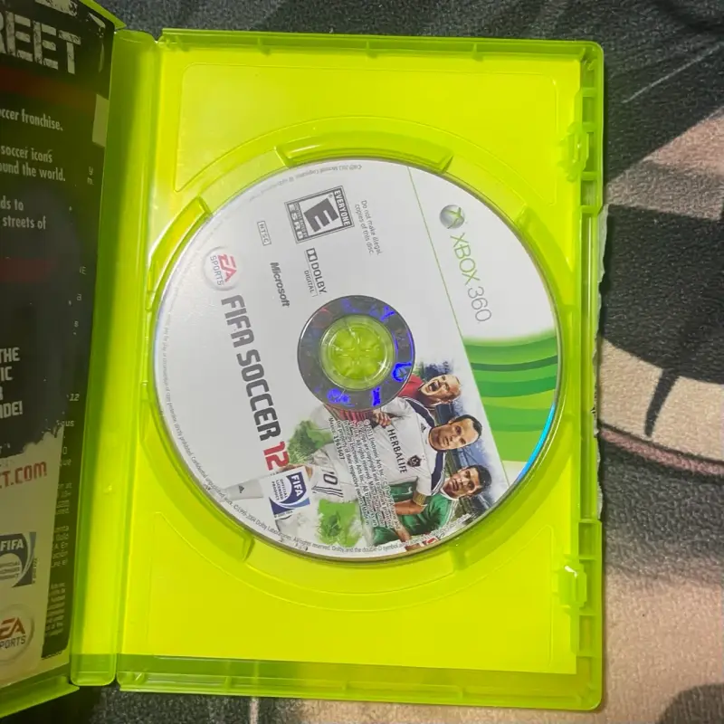 Juego FIFA Soccer 12 para Xbox 360 - 3