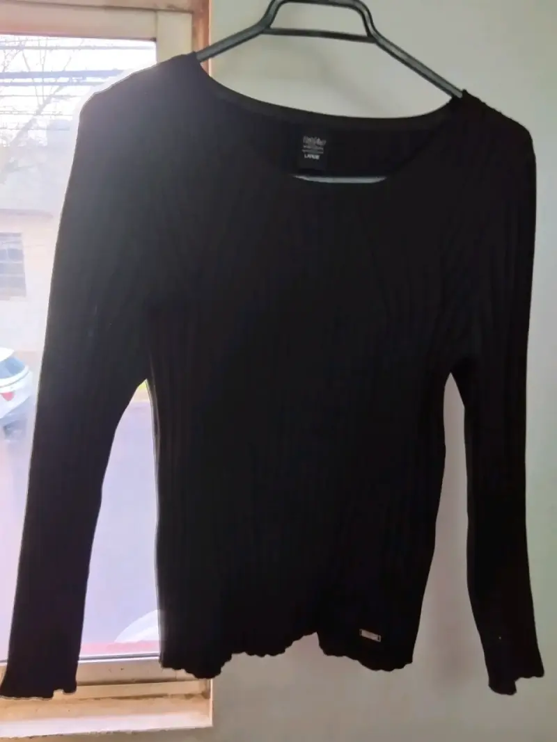 Suéter negro de mujer Massimo Dutti - 1