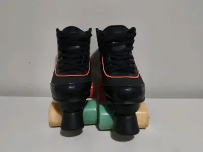 Patines de cuatro ruedas marca oxelo talla 38. - miniatura 1