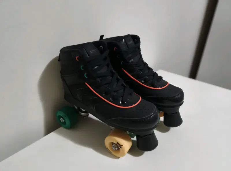 Patines de cuatro ruedas marca oxelo talla 38. - 3