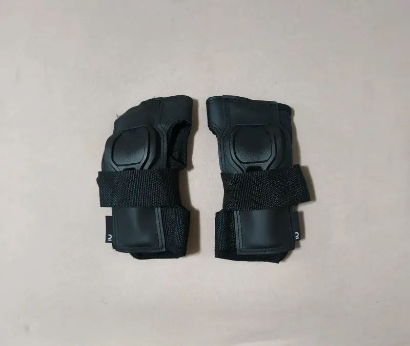 Patines de cuatro ruedas marca oxelo talla 38. - 4