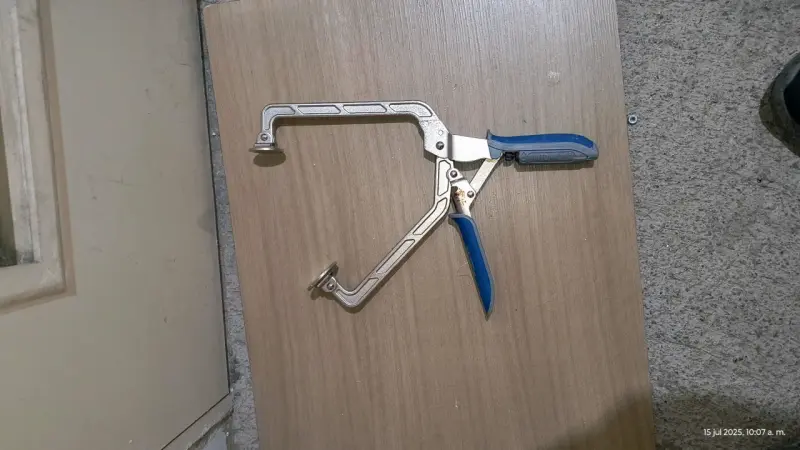 Pinza de sujeción Autoway con mango ergonómico