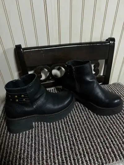 Botines de cuero negro con plataforma - miniatura 1