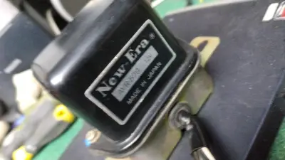 Regulador de voltaje New Era AVR-579 12V - miniatura 4