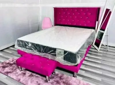 Cama tapizada con cabecera moderna - miniatura 4