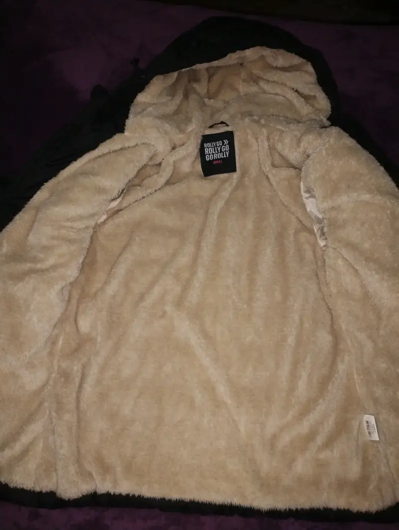 Parka negra acolchada con capucha para mujer - 3