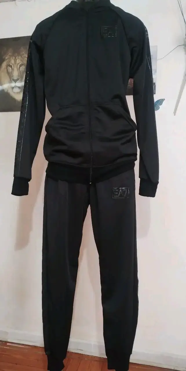 Pantalones negros con brillo y bolsillos conjuntos - 3
