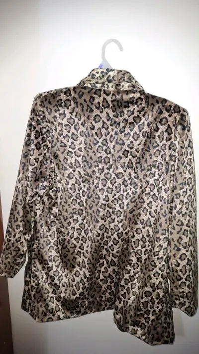 Blazer de Leopardo pra Mujer en BuenEstado Vintage - miniatura 4