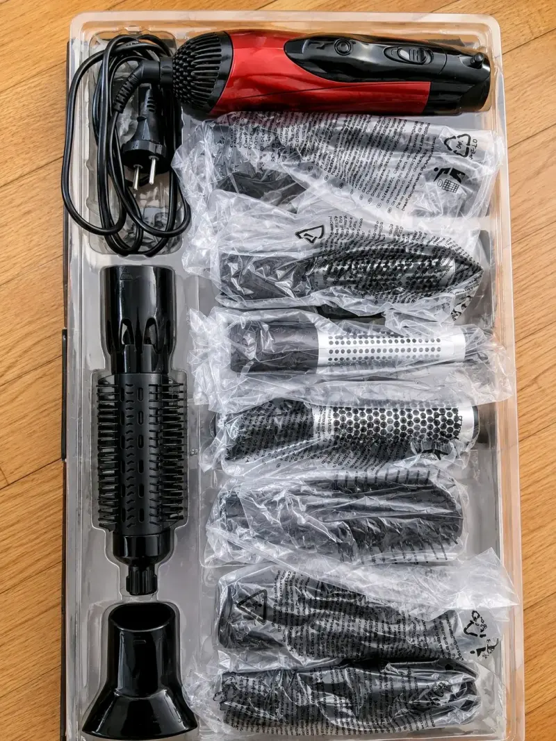 Set de cepillo secador de pelo con accesorios